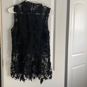 Beautiful Lace top! Express size M has a size zipper